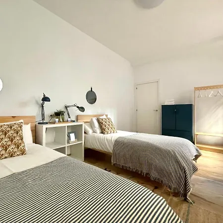 Trauko Flat Parking 15 Euros X Day Ebi01313 * Бильбао