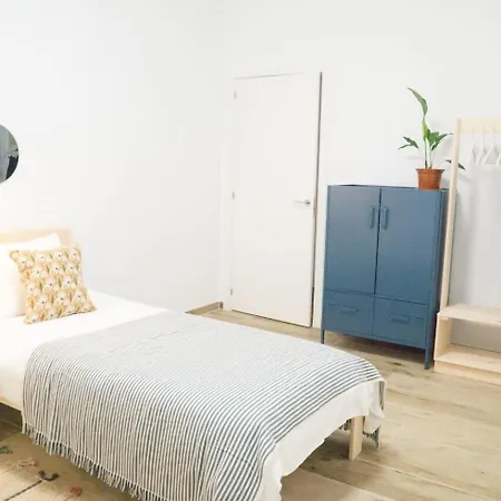 Trauko Flat Parking 15 Euros X Day Ebi01313