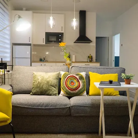 Апартаменты Trauko Flat Parking 15 Euros X Day Ebi01313