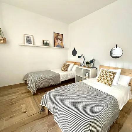 Trauko Flat Parking 12 Euros X Day Ebi01313 Appartement *