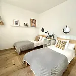 Trauko Flat Parking 15 Euros X Day Ebi01313 Apartman *